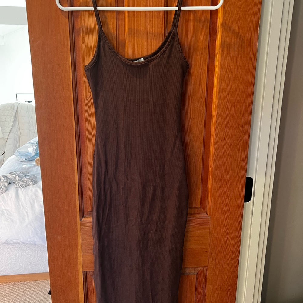 BUMPSUIT ribbed brown dress